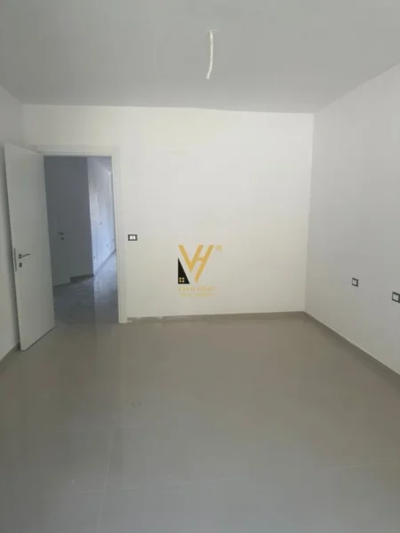 Durres, shitet apartament 2+1+Ballkon Kati 3, 138 m² 285.000 € (CURRILAT)