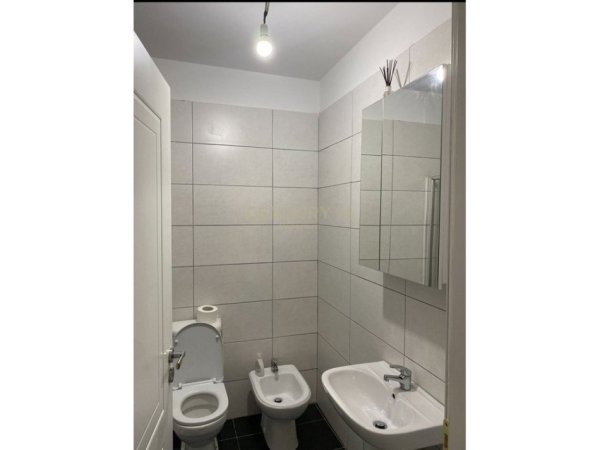Tirane, shitet apartament 2+1 Kati 8, 97 m² 155.000 € (Astir)