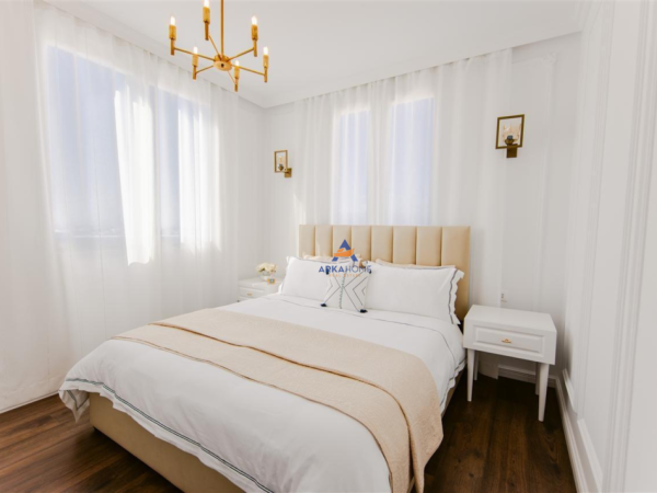 Tirane, jepet me qera apartament 1+1 Kati 9, 75 m² 55.000 € (Yona Astir, Vila L)