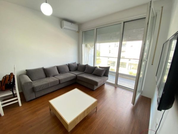 Tirane, jepet me qera apartament 2+1 Kati 2, 90 m² 750 € 