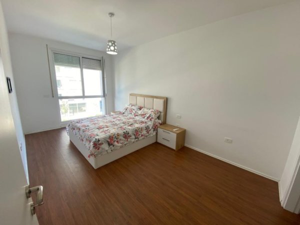 Tirane, jepet me qera apartament 2+1 Kati 2, 90 m² 750 € 