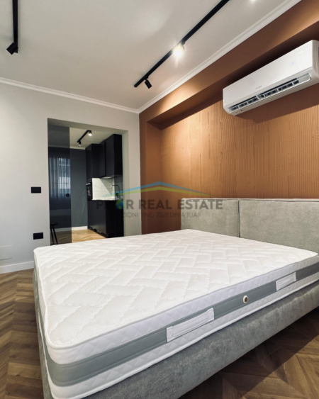 Tirane, shitet apartament 3+1+Aneks+Ballkon Kati 5, 107 m² 268.000 € (Mine Peza)