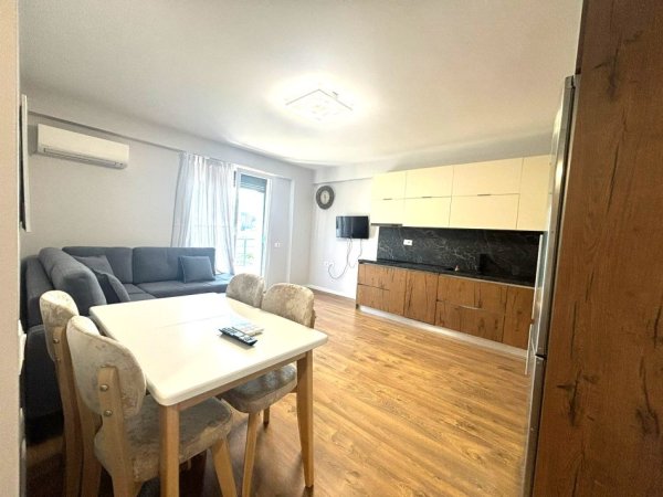 JEPET ME QIRA APARTAMENT 1+1 NE 5 MAJI, PAS CONCORDIT ,Kati 6, 60 m² 500 € (JEPET ME QIRA APARTAMENT 1+1 NE 5 MAJI, PAS CONCORDIT