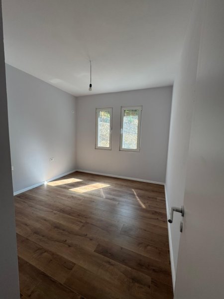 Tirane, shes apartament 2+1 Kati 2, 91 m² 130.000 € 