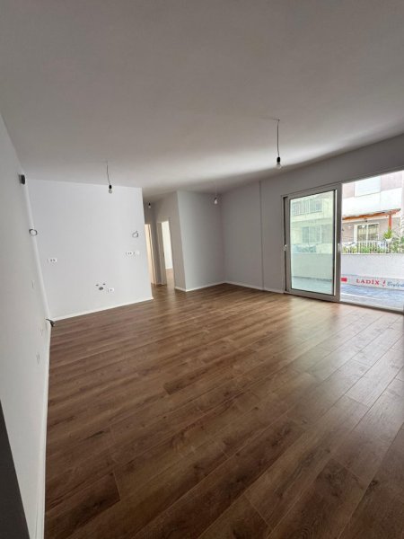 Tirane, shes apartament 2+1 Kati 2, 91 m² 130.000 € 
