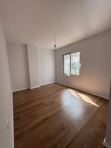 Tirane, shes apartament 2+1 Kati 2, 91 m² 135.000 €
