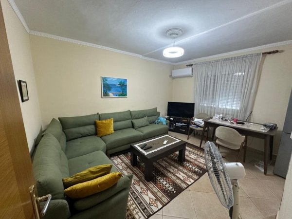 Tirane, shitet apartament 2+1 Kati 5, 70 m² 115.000 € (Oxhaku)