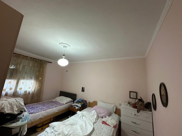 Tirane, shitet apartament 2+1 Kati 5, 70 m² 115.000 € (Oxhaku)