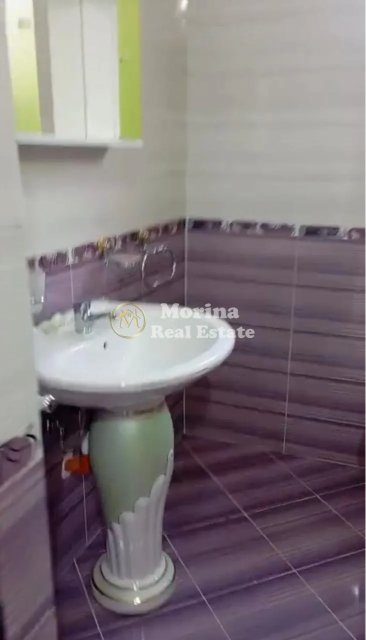 Tirane, jepet me qera shtepi 2+1 Kati 1, 100 m² 300 € (Shkoze)