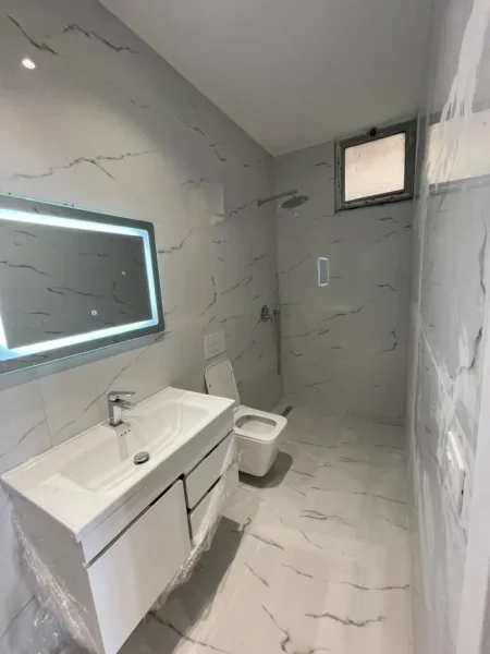 Tirane, shitet apartament 1+1+Ballkon Kati 7, 65 m² 98.000 € (Astir)