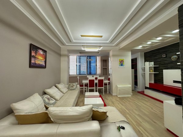 Tirane, shitet apartament 1+1 Kati 2, 76 m² 140 milion (Kodra e Diellit)