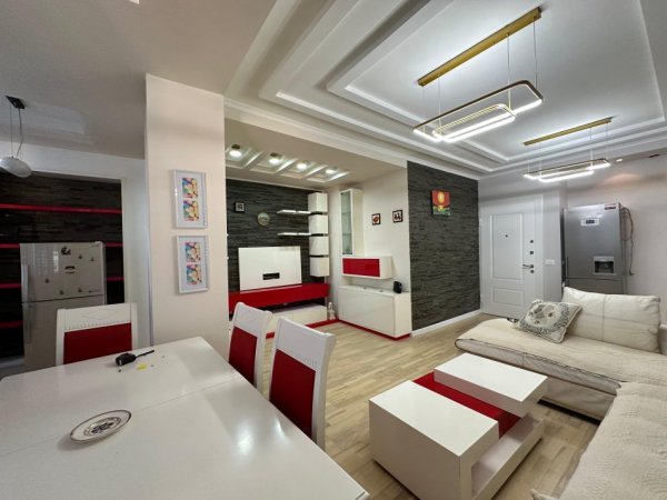 Tirane, shitet apartament 1+1 Kati 2, 76 m² 140 milion (Kodra e Diellit)