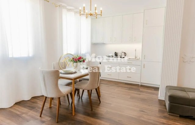 Tirane, jepet me qera apartament 1+1 Kati 9, 75 m² 550 € (Astir)