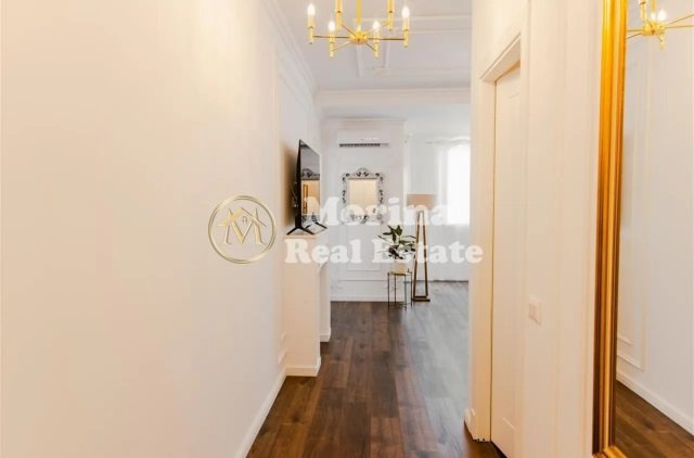 Tirane, jepet me qera apartament 1+1 Kati 9, 75 m² 550 € (Astir)