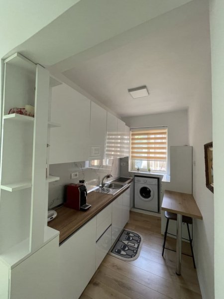 Tirane, jepet me qera Vile 1 Katshe Kati 1, 70 m² 600 € (myslym shyri)