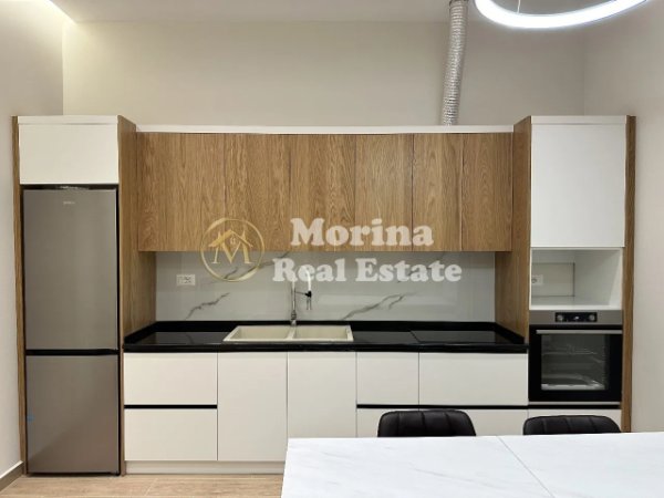 Tirane, jepet me qera apartament 2+1 Kati 1, 80 m² 600 € (Don Bosko)