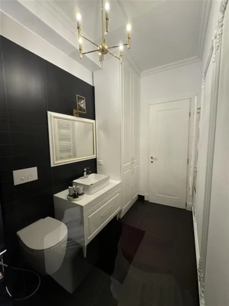 Tirane, jepet me qera apartament 1+1+Ballkon Kati 9, 75 m² 550 € (astir)