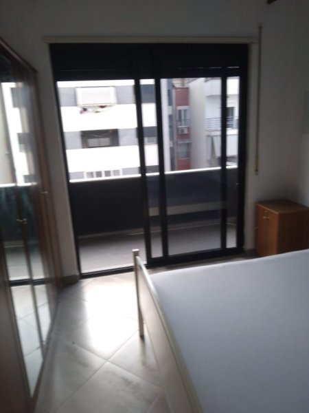 Tirane, jepet me qera apartament 1+1 Kati 7, 60 m² 350 € (Yzberisht)