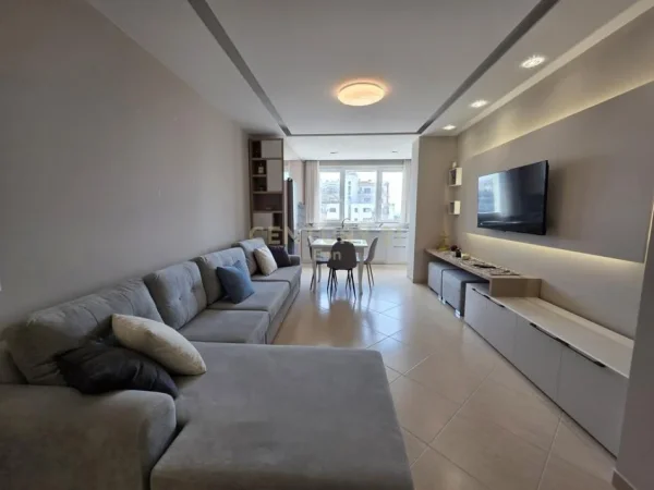 Durres, shitet apartament 3+1 Kati 3, 115 m² 175.000 € (Vollga , Durres)