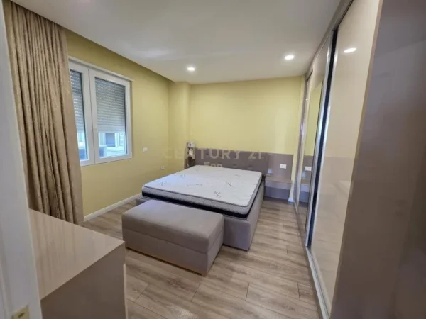 Durres, shitet apartament 3+1 Kati 3, 115 m² 175.000 € (Vollga , Durres)