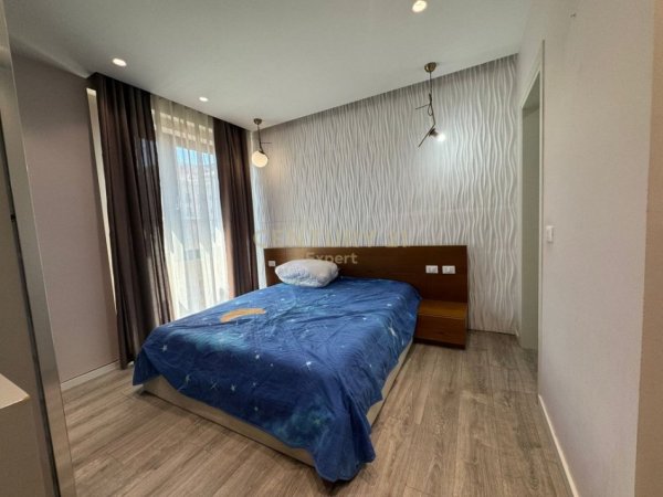 Tirane, jepet me qera apartament 2+1+Aneks+Ballkon Kati 4, 81 m² 1.600 € (Rr.e Elbasanit)