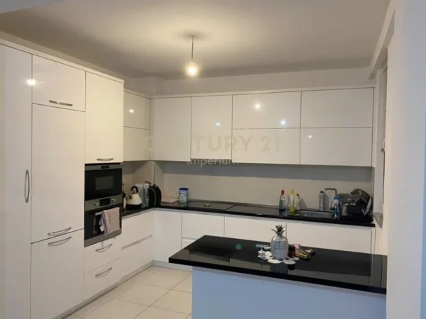 Tirane, shitet apartament 2+1+Aneks+Ballkon Kati 8, 97 m² 155.000 € (Astir)