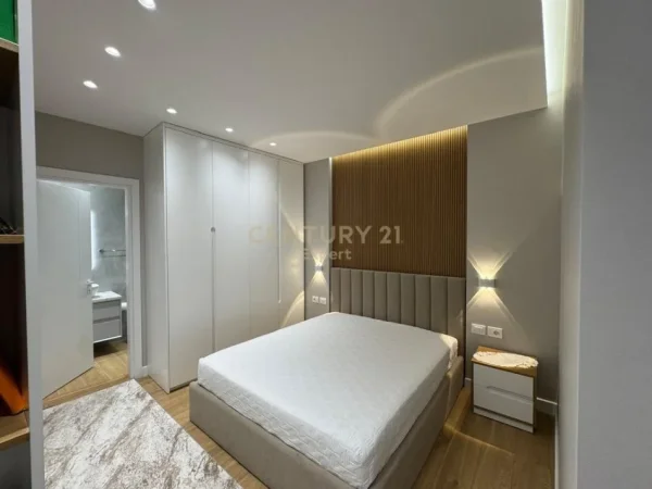 Tirane, shitet apartament 1+1+Aneks+Ballkon Kati 10, 75 m² 170.000 € (Selite, Golden Park)