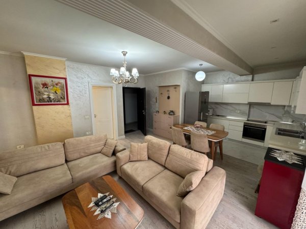 Tirane, jepet me qera apartament 1+1 Kati 6, 80 m² 550 € (Prane concord center)