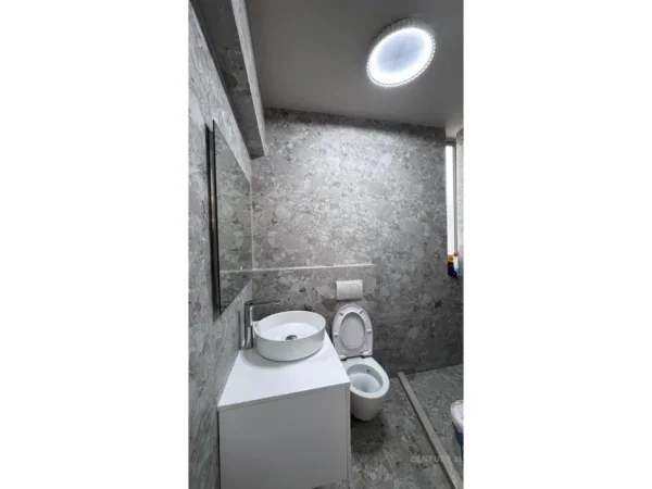 Tirane, shitet apartament 1+1 Kati 2, 43 m² 93.000 € (Ali Dem)