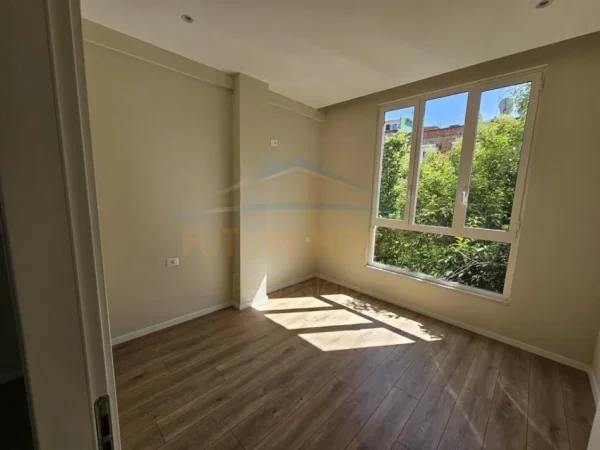 Tirane, shitet apartament 1+1 Kati 4, 41 m² 124.000 € (Myslym Shyri)