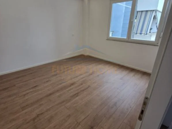 Tirane, shitet apartament 2+1 Kati 7, 96 m² 210.000 € (Rruga e Kavajës, prane qendres Condor.)