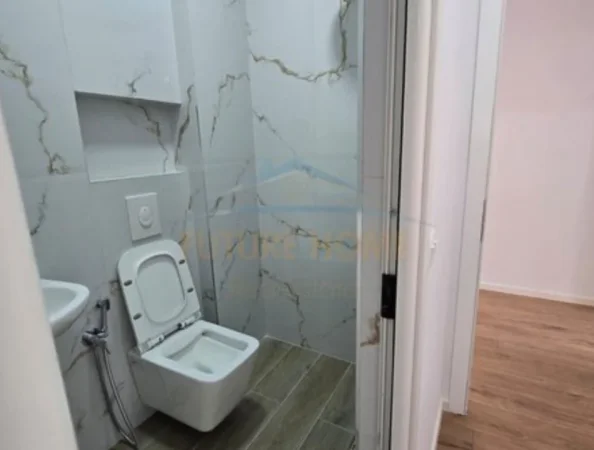 Tirane, shitet apartament 2+1 Kati 7, 96 m² 210.000 € (Rruga e Kavajës, prane qendres Condor.)