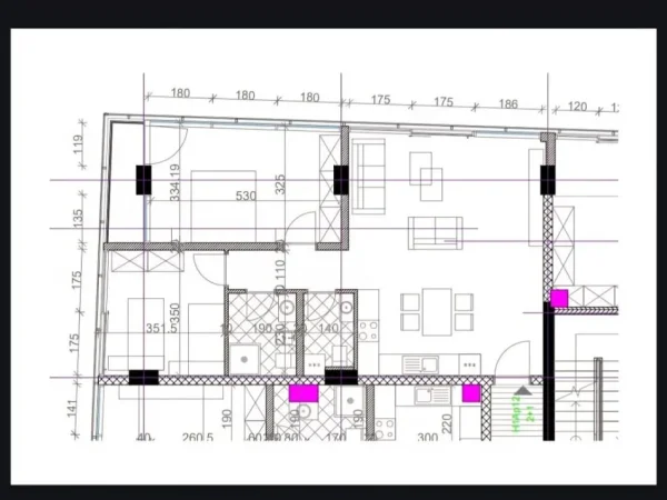 Tirane, shitet apartament 2+1+Ballkon , 272.000 € (9 kateshet)