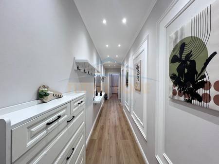 Tirane, shitet apartament 2+1+2+Ballkon Kati 11, 87 m² 258.000 € (Rruga e Kavajës përballë Delijorgjit)