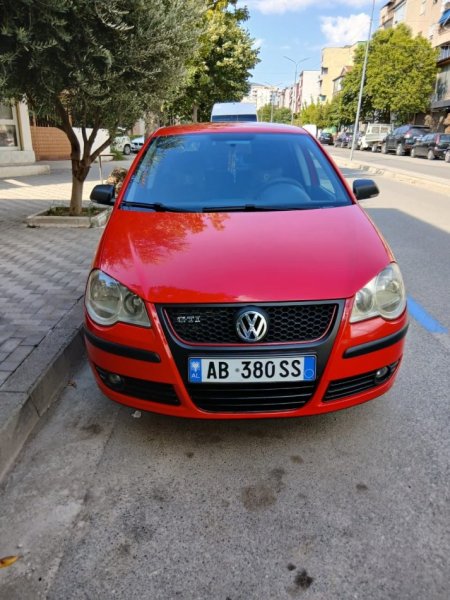 Shqiperi, shitet makine VOLKSWAGEN POLO Benzin, e kuqe manuale Kondicioner 168.000 km