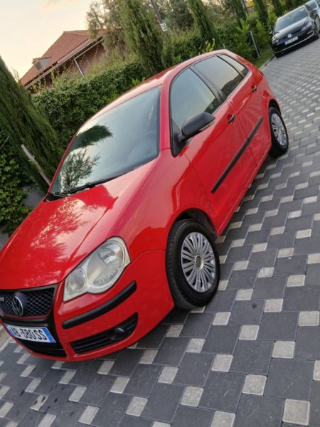 Shqiperi, shitet makine VOLKSWAGEN POLO Benzin, e kuqe manuale Kondicioner 168.000 km