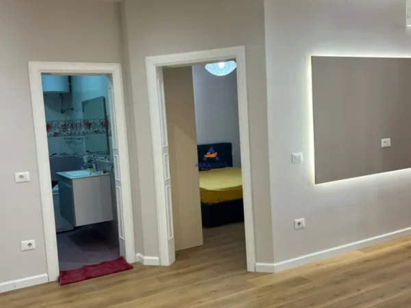 Tirane, shitet 1+1+Ballkon Kati 2, 76 m² 1.400.000 € 