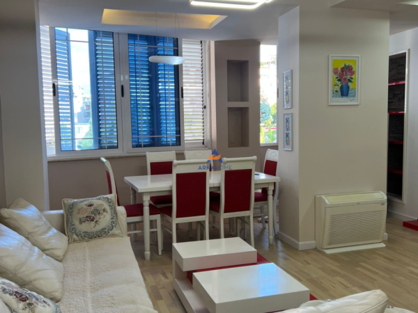 Tirane, shitet 1+1+Ballkon Kati 2, 76 m² 1.400.000 € 