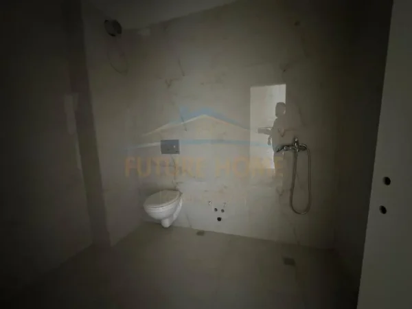 Tirane, shitet apartament 1+1+Aneks+Ballkon Kati 6, 66 m² 113.000 € (KOMPLEKSI GOLDEN PARK)