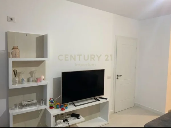 Tirane, shes apartament Kati 8, 97 m² 155.000 € (Astir)