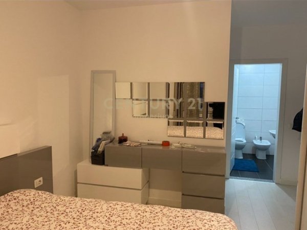 Tirane, shes apartament Kati 8, 97 m² 155.000 € (Astir)