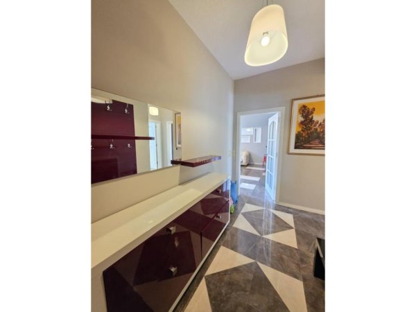 Tirane, shes apartament 2+1 Kati 5, 88 m² 270.000 € (Bar Tribeca)