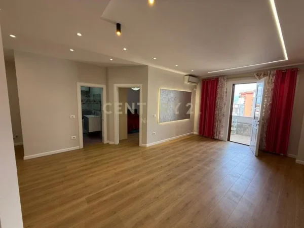 Tirane, shes apartament Kati 6, 76 m² 140.000 € (Sheshi Eleonora)