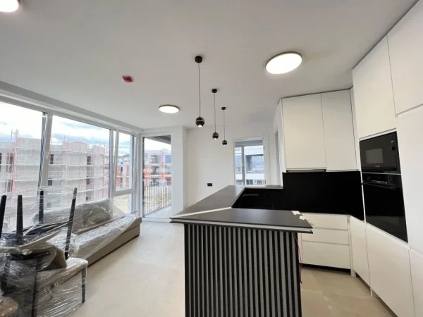 Tirane, jepet me qera apartament 2+1 Kati 2, 99 m² 1.350 € 
