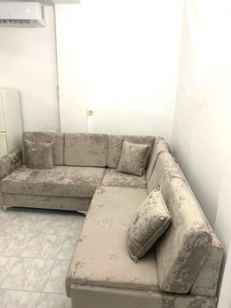 ✅ JEPET ME QIRA APARTAMENT 1+1 NË ZONËN SPITALEVE, PRANË QSUT 400 €