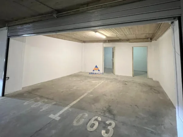 Tirane, jepet me qera ambjent biznesi Kati -2, 50 m² 350 € (Prane Syri TV, Unaza e Re)