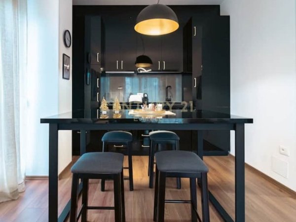 Tirane, shitet apartament 1+1 Kati 3, 60 m² 185.000 € (21 Dhjetori)