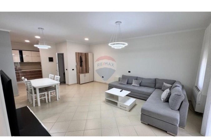 Tirane, jepet me qera apartament 1+1+Ballkon , 88 m² 800 € 