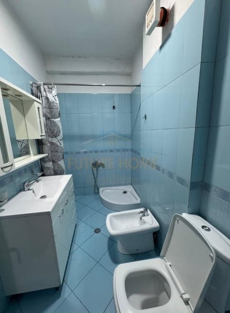 Tirane, jepet me qera apartament 2+1 Kati 2, 115 m² 420 € (Fresk)