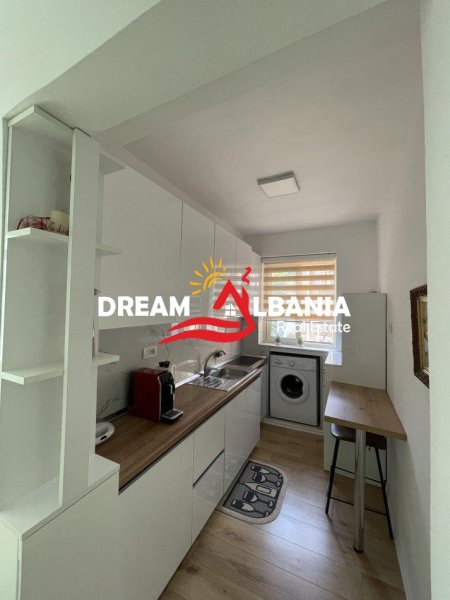 Tirane, jepet me qera apartament 1+1 , 70 m² 600 € (Myslym Shyri)